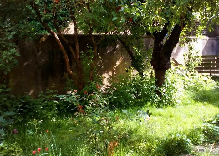 Greta's Garret Apartmán *